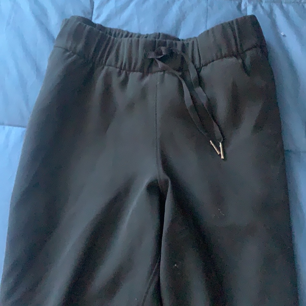 Lululemon black joggers size 8